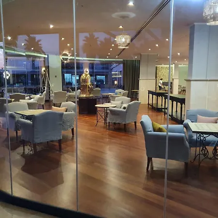 阿利坎特高尔夫酒店