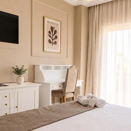 Golf Hotel