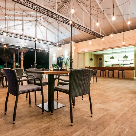 Golf Hotel