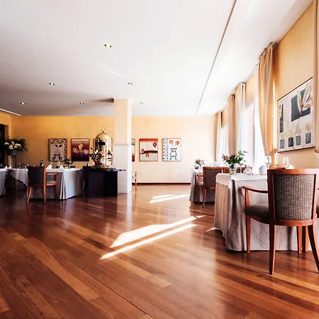Hotel Golf 4*