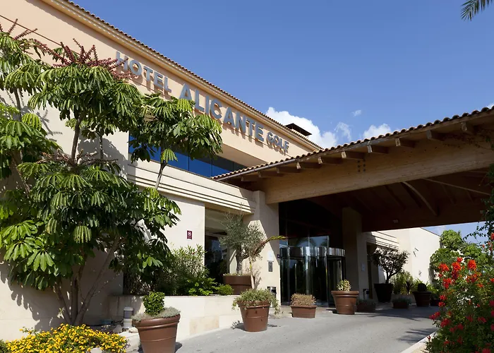 Golf Hotel