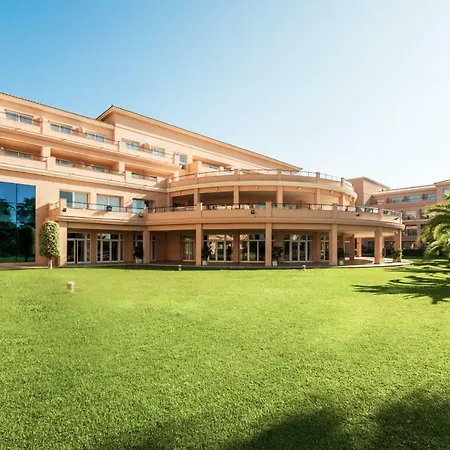 Golf Hotel 4*